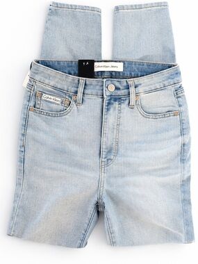 Calvin Klein Light Wash Straight Jeans 27 Petite Stretch NWT Mid Rise